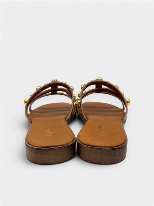 Ciabatta flat in pelle champagne con borchie dorate IL LACCIO | 10003PELLEROSEGOLD